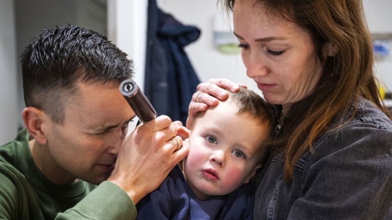 Zorgverzekeraars gaan huisartsen helpen bij openen van nieuwe praktijken